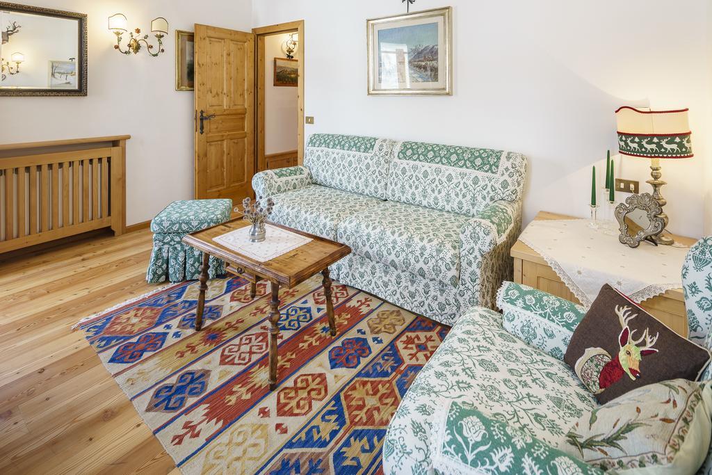 Villa Tullia - Stayincortina Cortina dʼAmpezzo Dış mekan fotoğraf